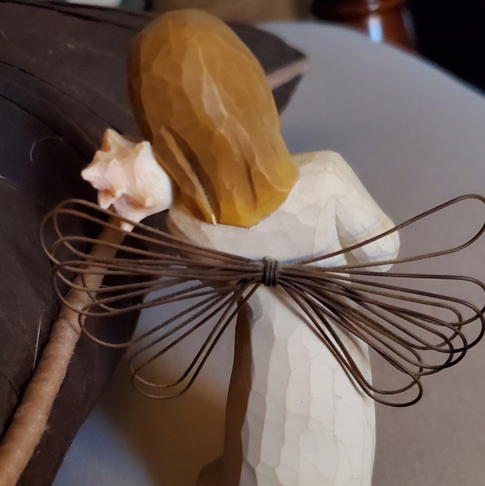 Thinking about you statue by Willow tree